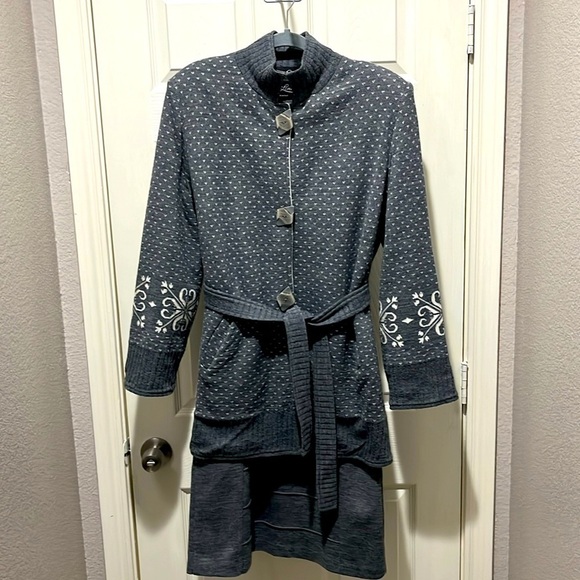 Linda Made in Italy Gray and White Wool Acrylic Long Sleeve Dress and Jacket